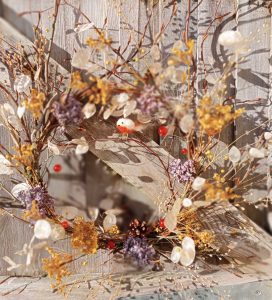 Autumn wreath with beech
