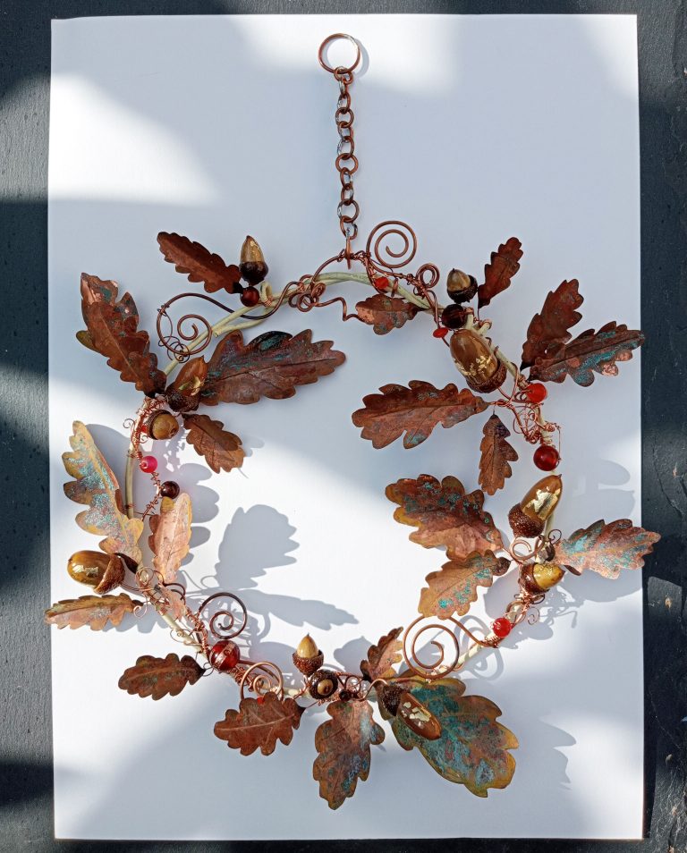 copper-oak-wreath