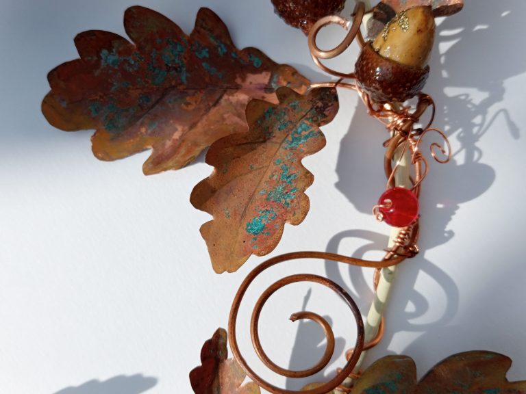 copper-oak-wreath