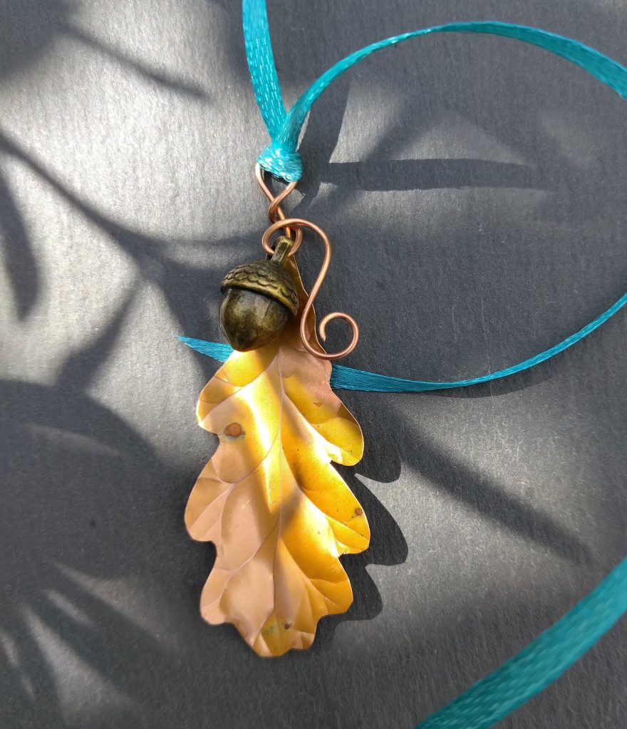 Copper Oak Leaf & Acorn Decoration | Handmade Flame Patina Charm | Autumn Harvest Keepsake